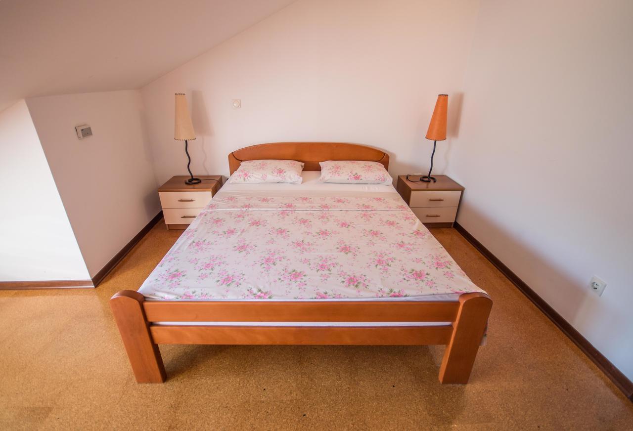 Apartment Kiwi Котор Екстер'єр фото